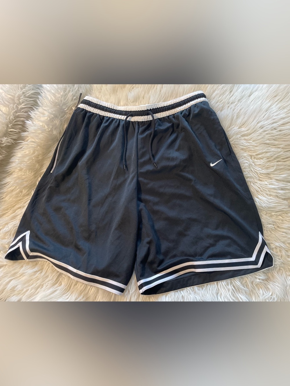 Nike Dri-Fit NWT Men’s DNA Black Basketball Shorts. Size 2XL - Picture 2 of 15